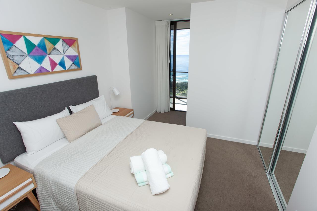 High Floor Ocean View Suites Broadbeach Gold Coast Kültér fotó