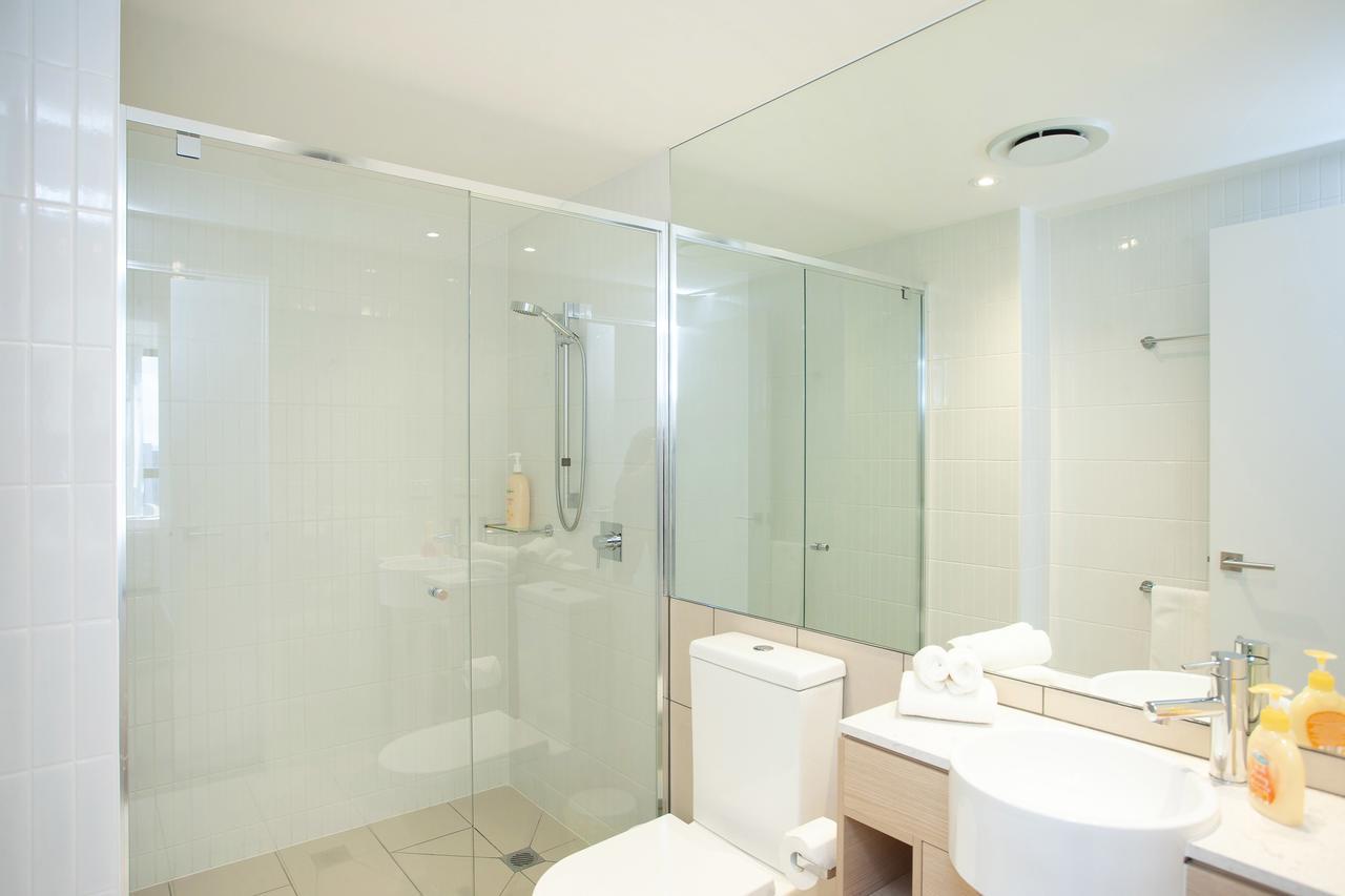 High Floor Ocean View Suites Broadbeach Gold Coast Kültér fotó