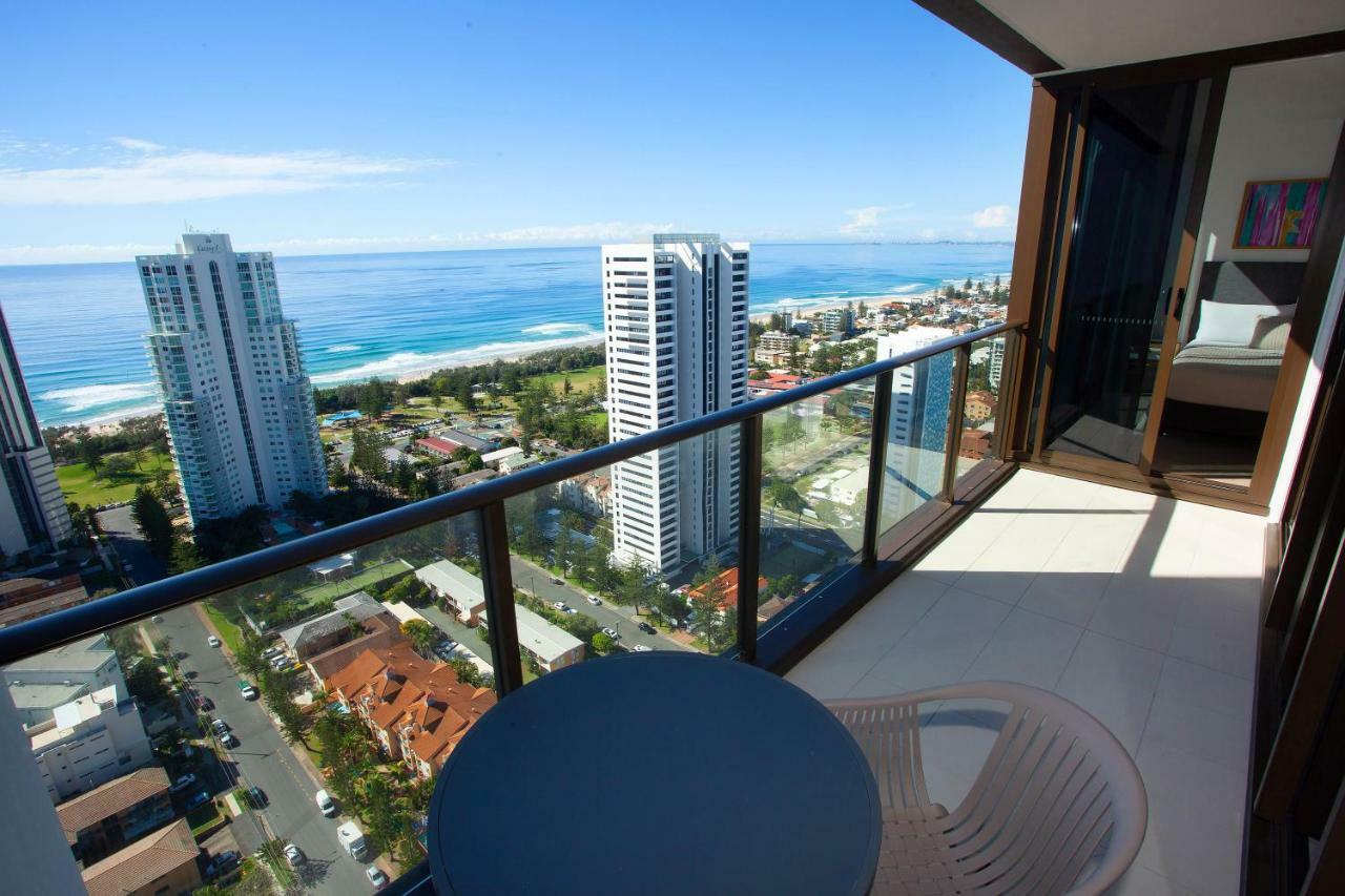 High Floor Ocean View Suites Broadbeach Gold Coast Kültér fotó
