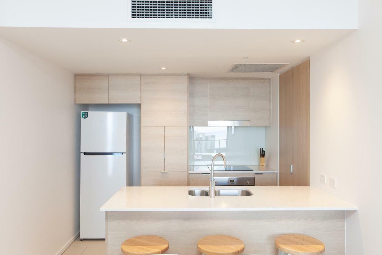 High Floor Ocean View Suites Broadbeach Gold Coast Kültér fotó